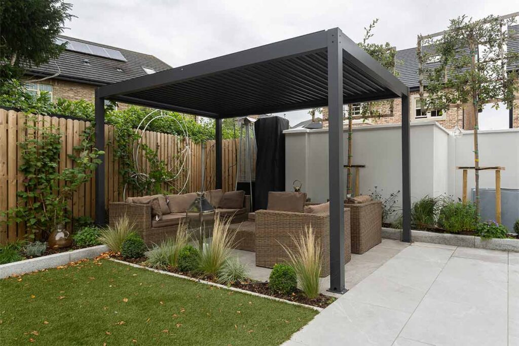 Outdoor Space for Entertaining Guests